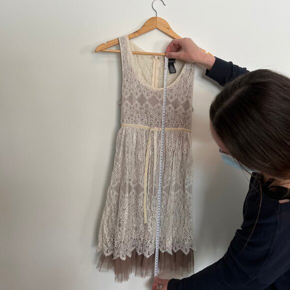 Wet Seal. Lace Dress. Off-White/ Beige Color. Size Medium. Womens. - Picture 5 of 12
